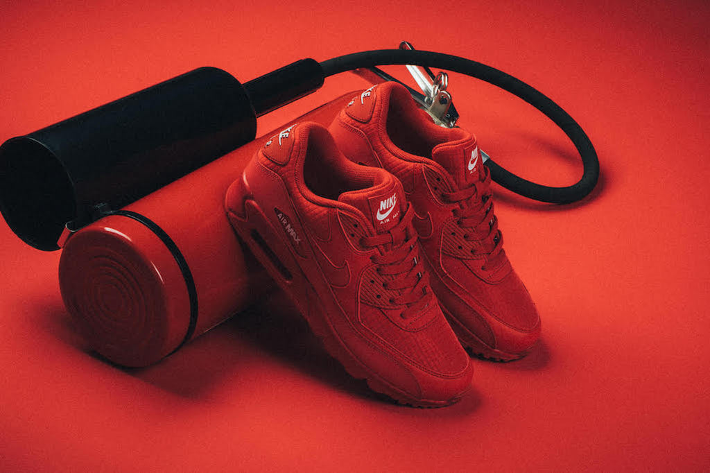 These Nike Air Max '90 Essentials Are Red Hot