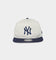 New Era New York Yankees Old Golfer Snapback Stone/Navy