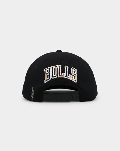 Pro Standard Chicago Bulls Prop Prep Plaid Snapback Black