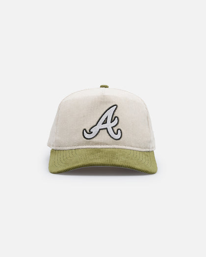 New Era Atlanta Braves  'Dusty Olive Corduroy' Golfer Pre-Curved Snapback Green Med