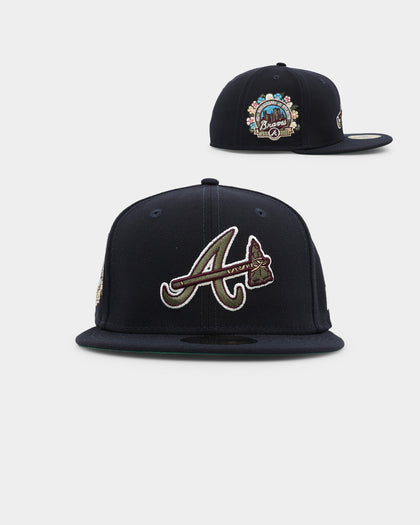New Era Atlanta Braves Botanical 59FIFTY Fitted Black