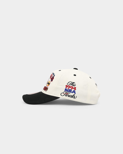 Mitchell & Ness New York Knicks 'Versus' Houston Rockets Deadstock Snapback Off White/Black