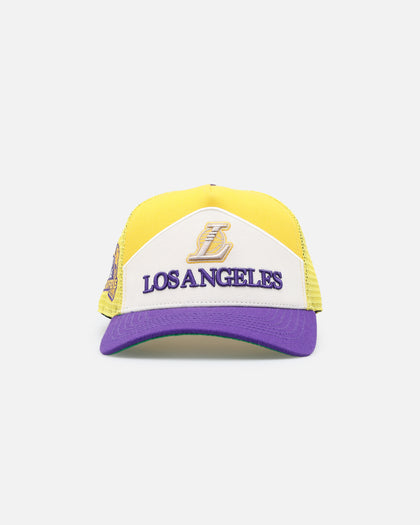 Pro Standard Los Angeles Lakers Pinch Front Trucker Snapback Yellow