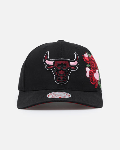 Mitchell & Ness Chicago Bulls 'Love & Devotion' Pro Crown Snapback Black