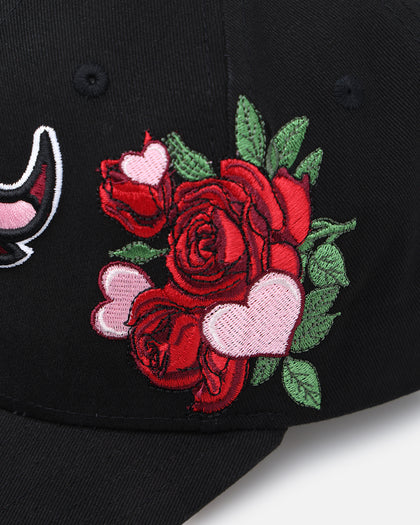 Mitchell & Ness Chicago Bulls 'Love & Devotion' Pro Crown Snapback Black