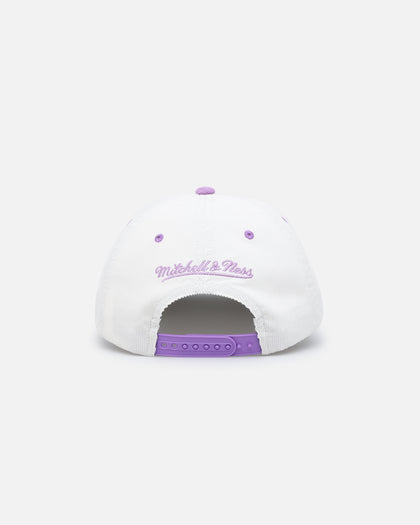 Mitchell & Ness Los Angeles Lakers Pastel Corduroy Snapback White Cream/Purple