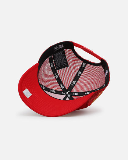 New Era Chicago Bulls 'Podium Pack' Pre-Curved Golfer Trucker Snapback Scarlett/Metallic Gold
