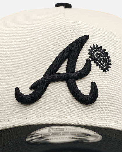 New Era Atlanta Braves 'Paisley Hit' 9FORTY A-Frame Snapback Chrome White/Black