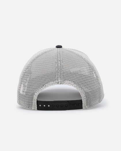 New Era Atlanta Braves "Camo Visor" 9FORTY A-Frame Trucker Snapback Stone/Olive