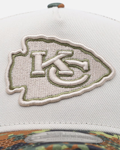 New Era Kansas City Chiefs "Camo Visor" 9FORTY A-Frame Trucker Snapback Stone/Olive
