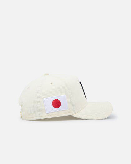 New Era Los Angeles Dodgers "Japan Pack" 9FORTY A-Frame Corduroy Snapback Chrome/Black