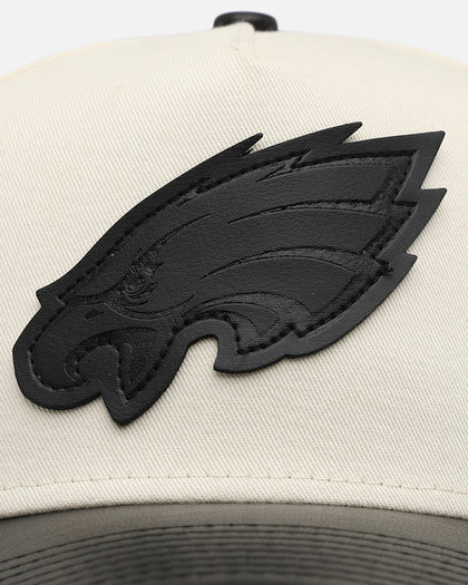 New Era Philadelphia Eagles 'Leather Visor' 9FORTY A-Frame Snapback Chrome White/Black