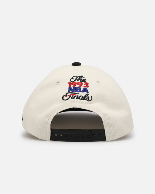 Mitchell & Ness Chicago Bulls x Phoenix Suns 1993 NBA Finals Snapback Cream/Black