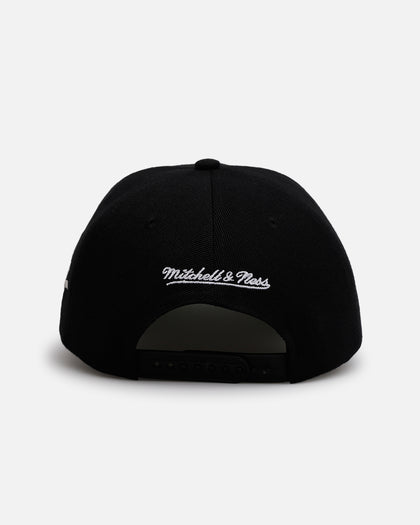 Mitchell & Ness New York Yankees 'Busted' Pro Pinch Snapback Black