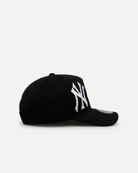 Mitchell & Ness New York Yankees 'Busted' Pro Pinch Snapback Black