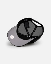 New Era Detroit Tigers 'Distressed' 9FORTY A-Frame Trucker Snapback Black/White