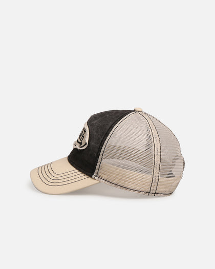 Von Dutch Von Dutch Washed Trucker Snapback Ecru/Black