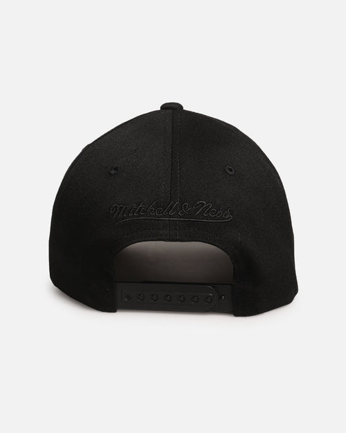 Mitchell & Ness Chicago Bulls 'Weald' Pro Pinch Snapback Black