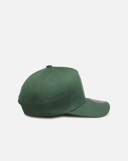 Mitchell & Ness Milwaukee Bucks 'Upside Down Logo' Pro Pinch Snapback Green