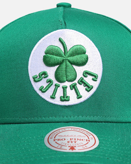 Mitchell & Ness Boston Celtics 'Upside Down Logo' Pro Pinch Snapback Green