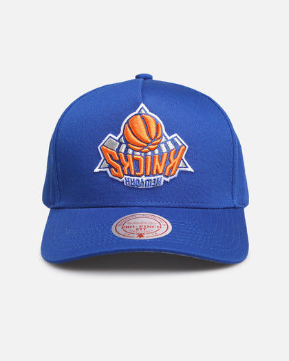 Mitchell & Ness New York Knicks 'Upside Down Logo' Pro Pinch Snapback Blue