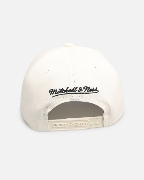 Mitchell & Ness Dallas Mavericks 'Upside Down Logo' Pro Pinch Snapback White