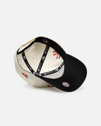 New Era New York Yankees 'Galloping Horse' 9FORTY A-Frame Snapback White/Black