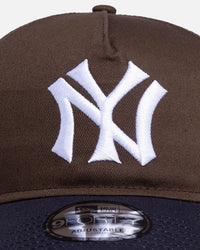 New Era New York Yankees 'Walnut Navy' 9FORTY A-Frame Snapback Brown/Blue