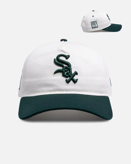 New Era Chicago White Sox 'Dark Green Chrome' 9FORTY A-Frame Snapback White/Green