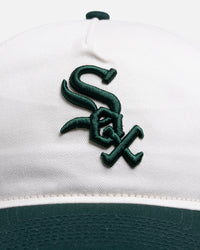 New Era Chicago White Sox 'Dark Green Chrome' 9FORTY A-Frame Snapback White/Green