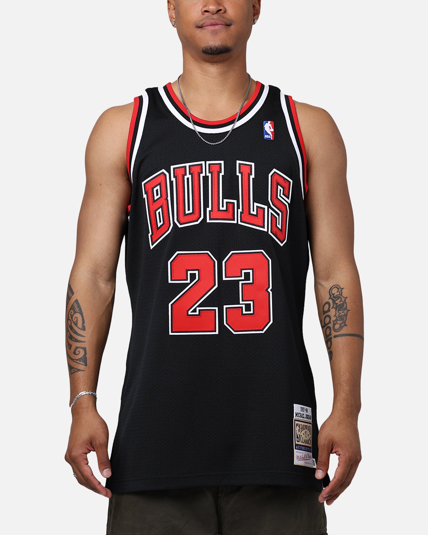 Mitchell & Ness Chicago Bulls Michael Jordan #23 '97-98 Authentic