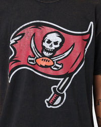 Mitchell and Ness Tampa Bay Buccaneers Oversized Extra Large Logo T-Shirt Vintage Black