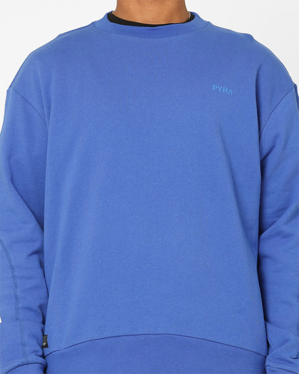 Pyra Classic Curved Crewneck Blue