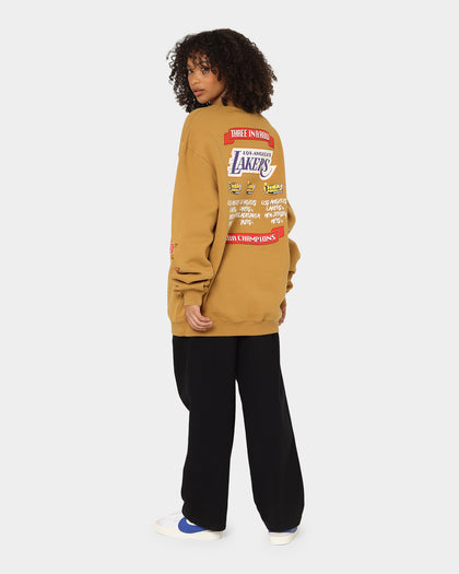 Mitchell & Ness Los Angeles Lakers 3-Peat Crewneck Bone Brown