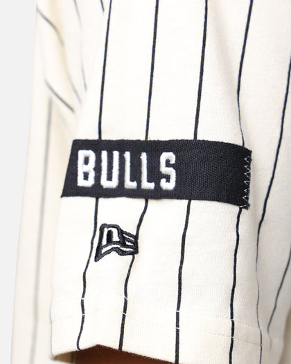 New Era X Alpha Industries Chicago Bulls Striped T-Shirt White