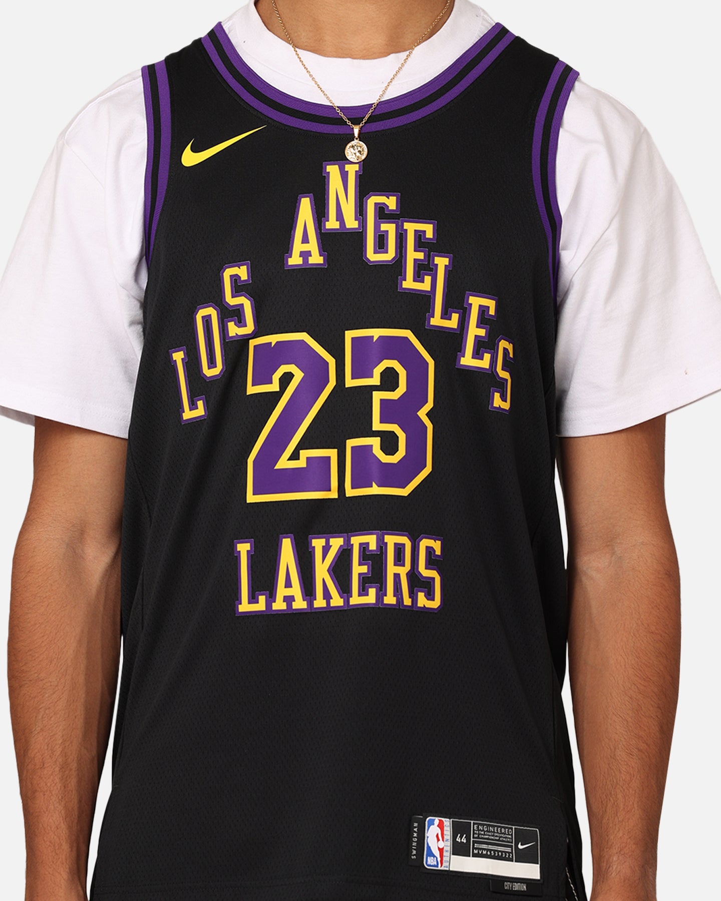 lebron james black lakers shirt