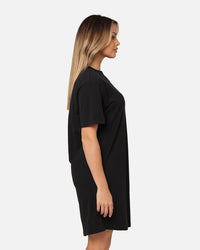 Nike Women's Sportswear Essential Oversized T-Shirt Dress Black/White