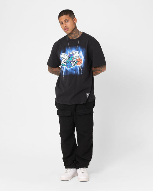 Mitchell & Ness Charlotte Hornets Logo Lightning T-Shirt Black