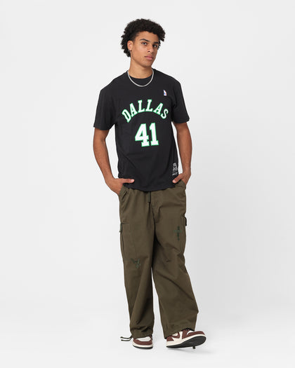 Mitchell & Ness Dallas Mavericks Dirk Nowitzki Player N&N T-Shirt Vintage Black