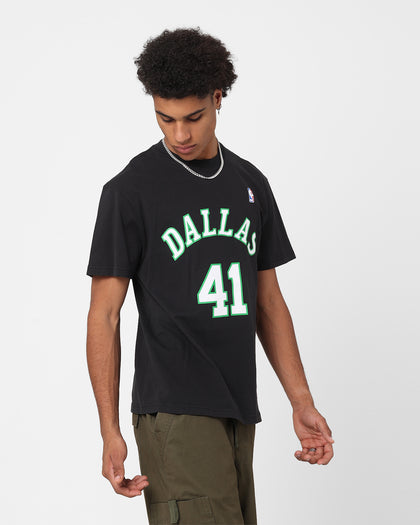 Mitchell & Ness Dallas Mavericks Dirk Nowitzki Player N&N T-Shirt Vintage Black
