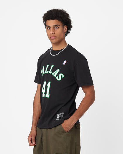 Mitchell & Ness Dallas Mavericks Dirk Nowitzki Player N&N T-Shirt Vintage Black
