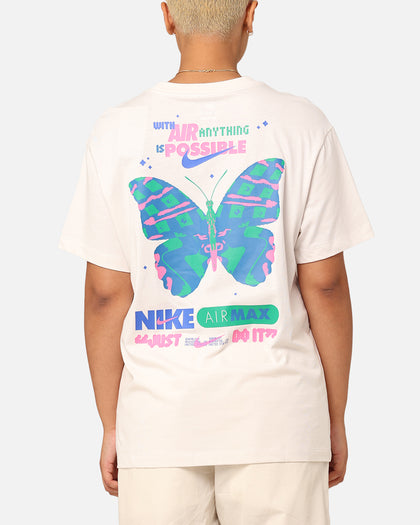 Nike Women's Sportswear Graphic Boyfriend T-Shirt Phantom
