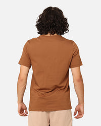 Nike Sportswear Club T-Shirt Light British Tan