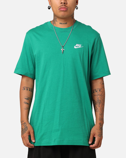 Nike Sportswear Club T-Shirt Malachite Green