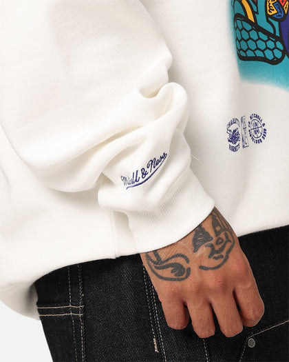 Mitchell & Ness Charlotte Hornets Suns Out Crewneck Vintage White