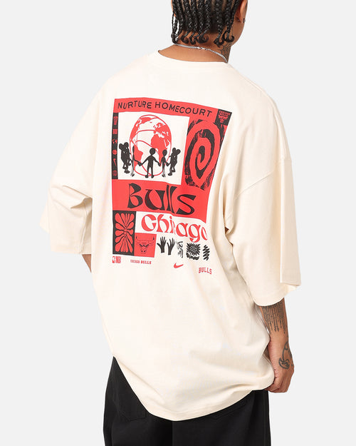 Nike Chicago Bulls NBA Courtside Oversized T-Shirt Pure