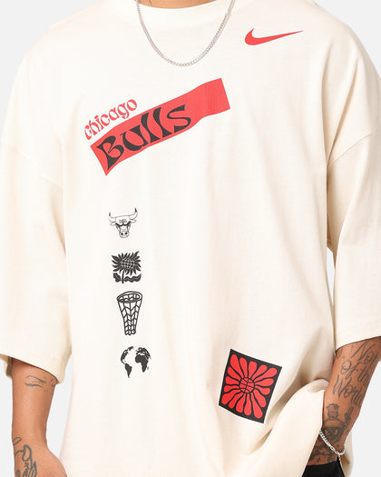 Nike Chicago Bulls NBA Courtside Oversized T-Shirt Pure