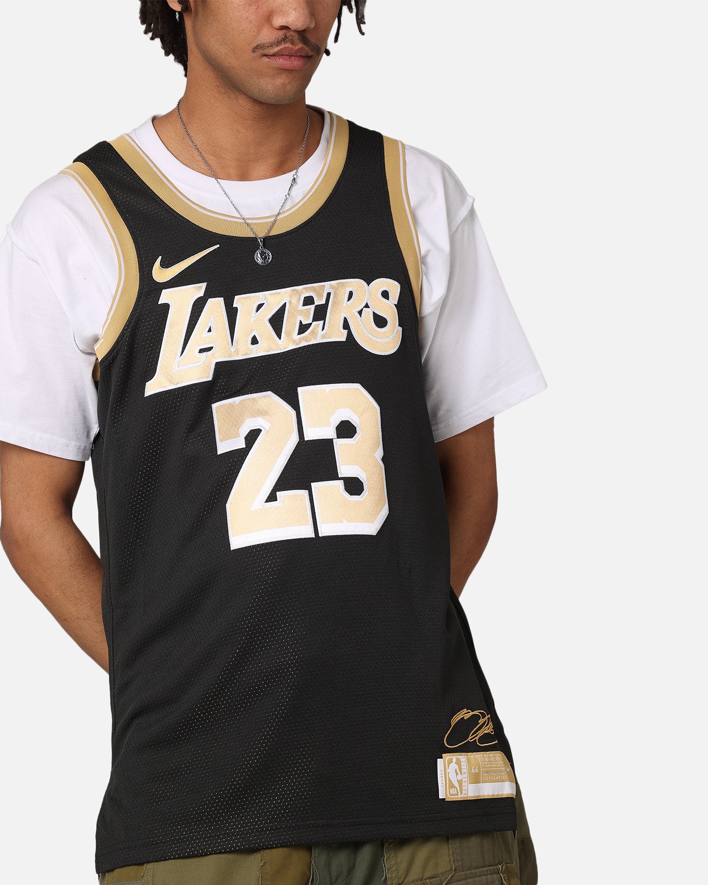lebron gold jersey