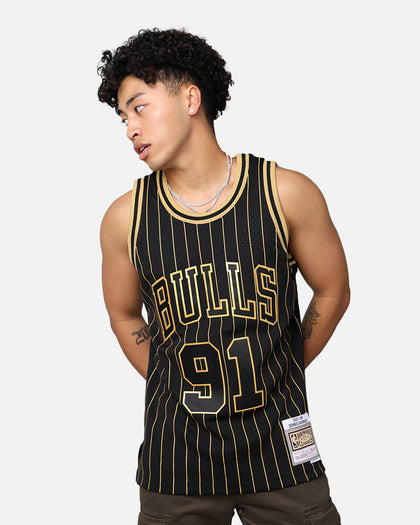 Mitchell & Ness Chicago Bulls Dennis Rodman '97-98 Swingman Jersey Black/Gold