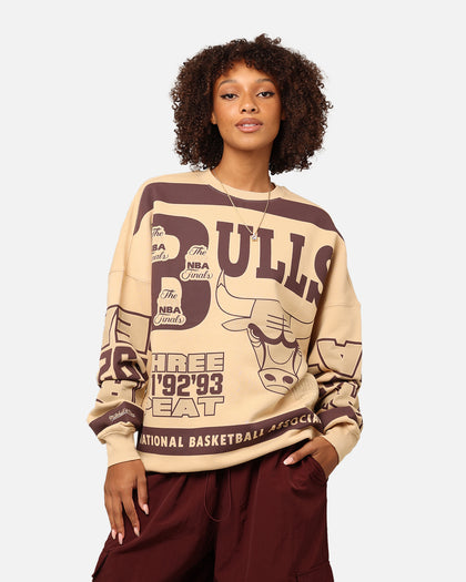 Mitchell & Ness Women's Chicago Bulls League Crewneck Warm Sand